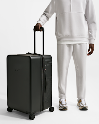Reviews: Nike Large Checked Luggage 29